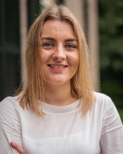 Mirjam Van Den Dool